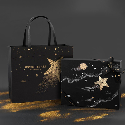 Black Stamping Star Shopping Bag Customized Logo Printed Tote Paper Gift Bags